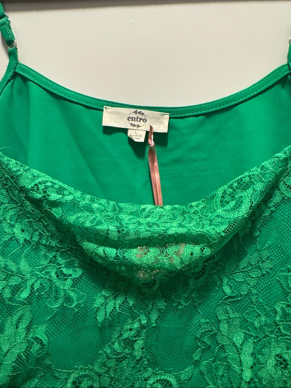 🆕 entro Emerald Green Double Lined Lace Satin Cami w Adjustable Straps. L. NWT!🔥 - Picture 3 of 7